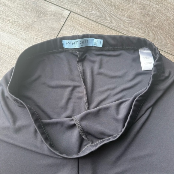 Ayrtight Index Skinny Tight Leggings Made in Canada - Picture 8 of 14